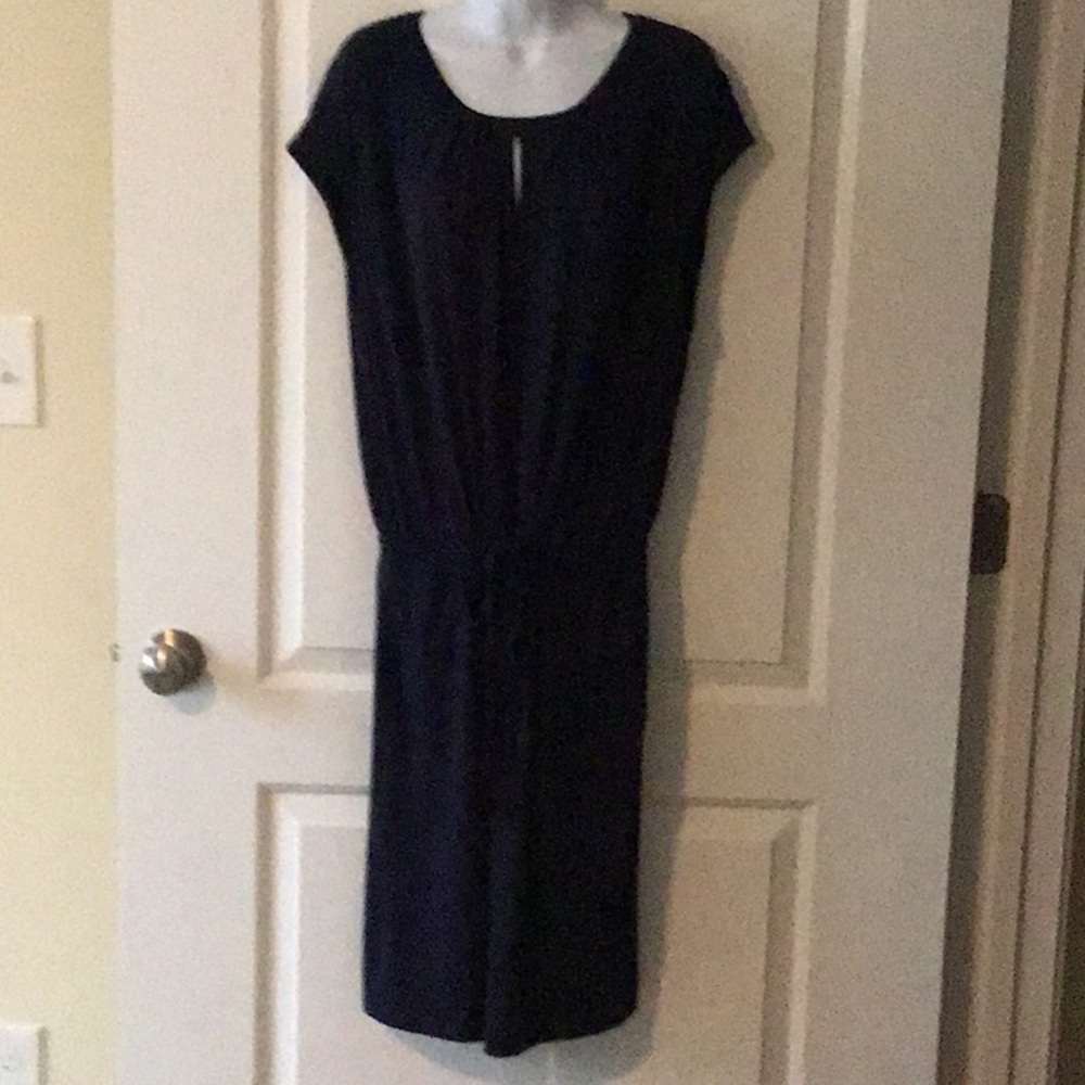 Banana Republic women size large draw string dress with side pockets preowned